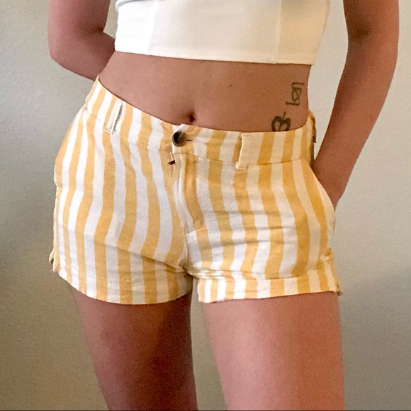 Yellow white striped old navy linen shorts - Picture 2 of 8